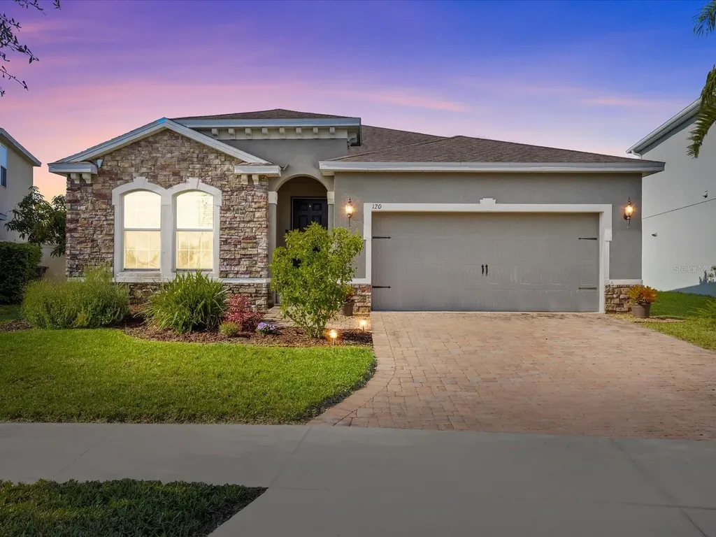 120 Whirlaway Drive Davenport FL 33837