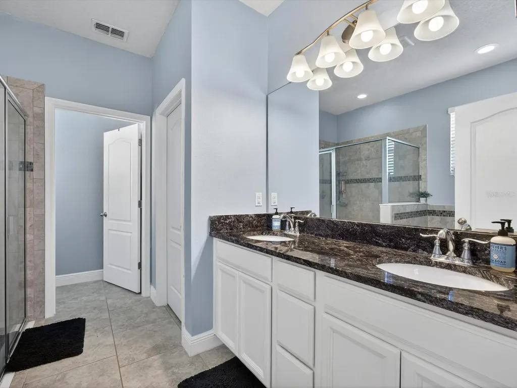 120 Whirlaway Drive Davenport FL 33837