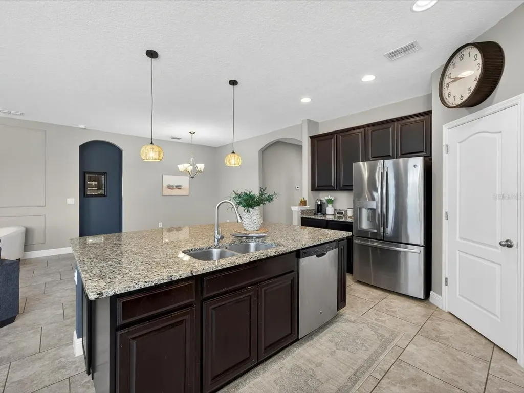 120 Whirlaway Drive Davenport FL 33837