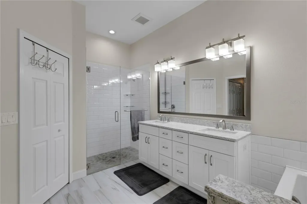 5142 51st Lane W Bradenton FL 34210