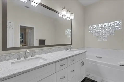 5142 51st Lane W Bradenton FL 34210