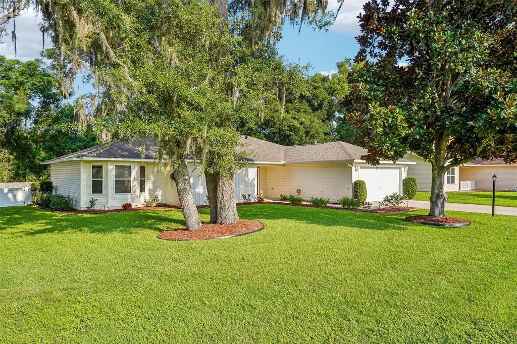 108 Cherry Blossom Lane Lady Lake FL 32159