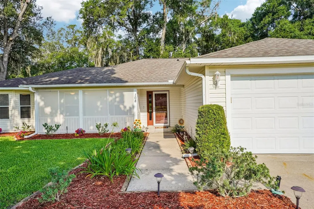 108 Cherry Blossom Lane Lady Lake FL 32159