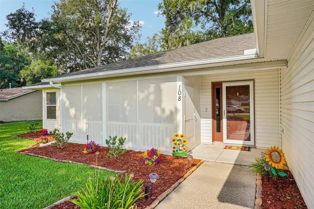 108 Cherry Blossom Lane Lady Lake FL 32159