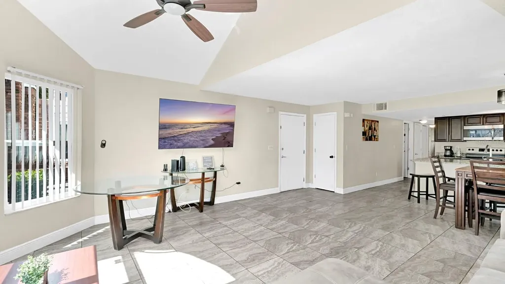 5009 Laguna Bay Circle Kissimmee FL 34746