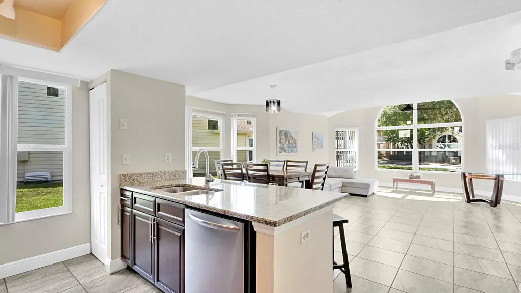 5009 Laguna Bay Circle Kissimmee FL 34746