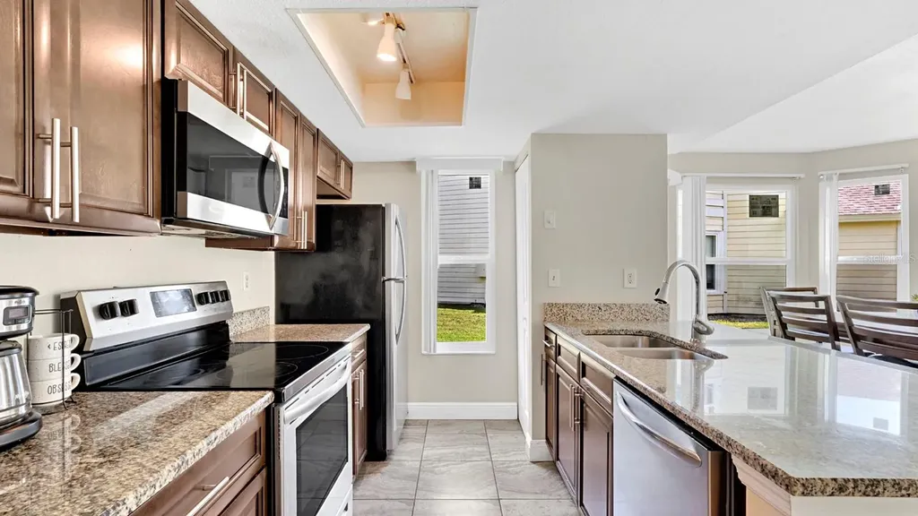 5009 Laguna Bay Circle Kissimmee FL 34746