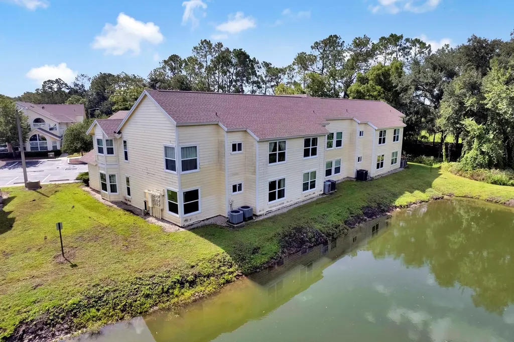 5009 Laguna Bay Circle Kissimmee FL 34746