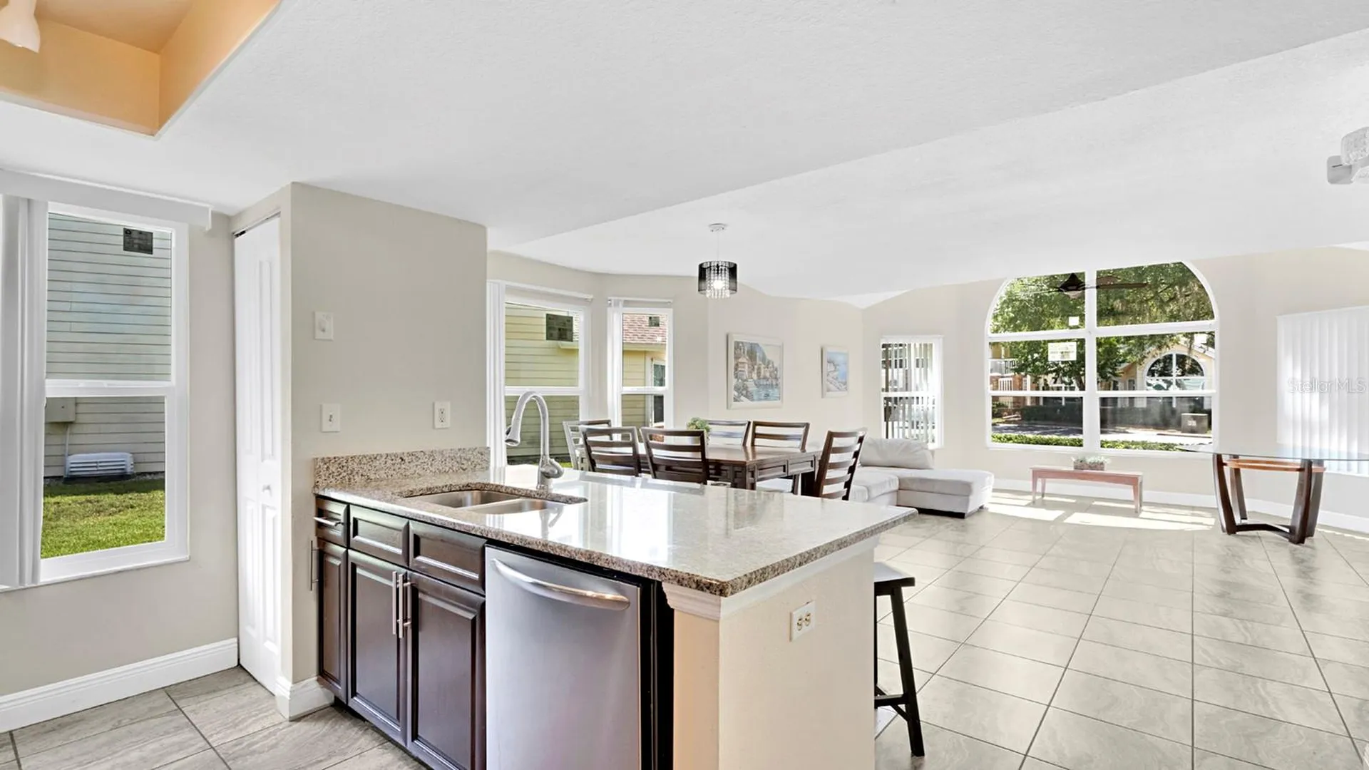 5009 Laguna Bay Circle Kissimmee FL 34746