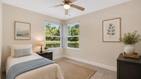 5009 Laguna Bay Circle Kissimmee FL 34746