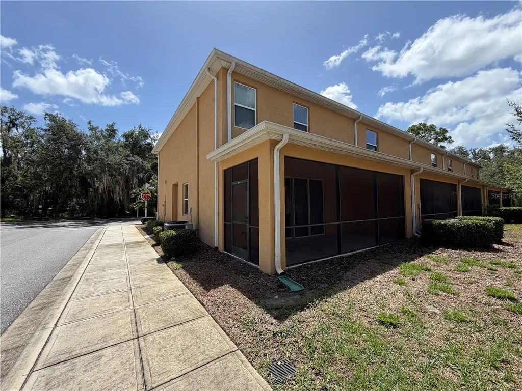8448 Pine River Road Tampa FL 33637