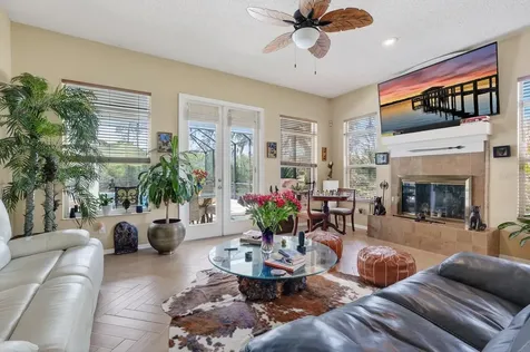 11 Laguna Court Palm Coast FL 32137