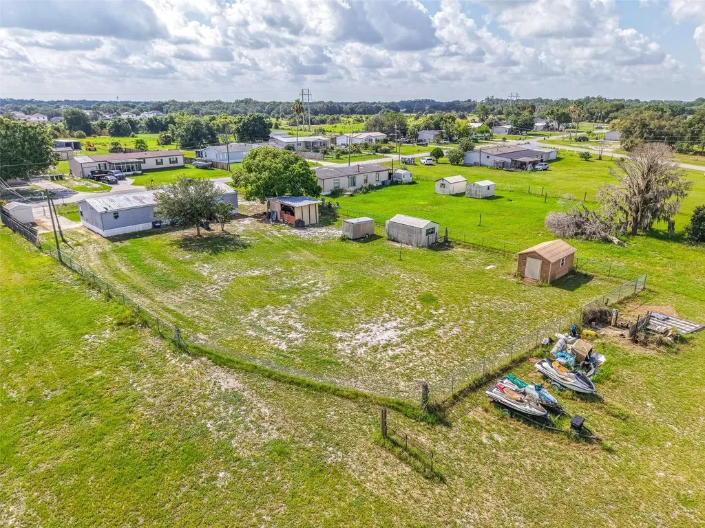 13 Cactus Circle E Winter Haven FL 33880