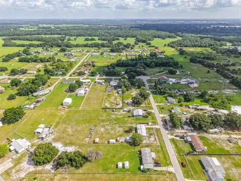 13 Cactus Circle E Winter Haven FL 33880
