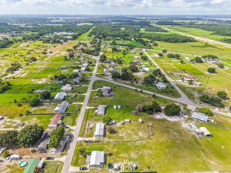 13 Cactus Circle E Winter Haven FL 33880
