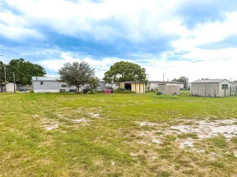 13 Cactus Circle E Winter Haven FL 33880