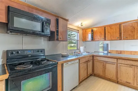 13 Cactus Circle E Winter Haven FL 33880