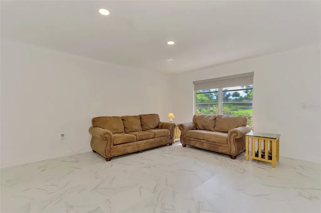 140 S Oxford Drive Englewood FL 34223