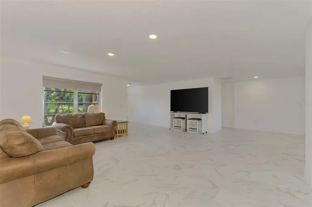140 S Oxford Drive Englewood FL 34223