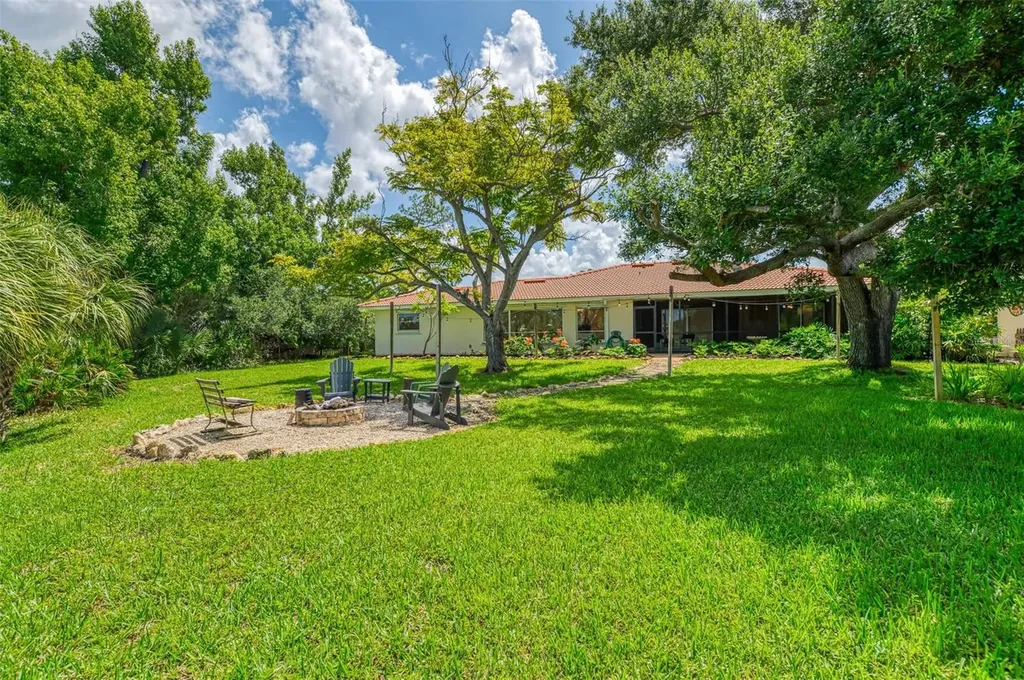 140 S Oxford Drive Englewood FL 34223