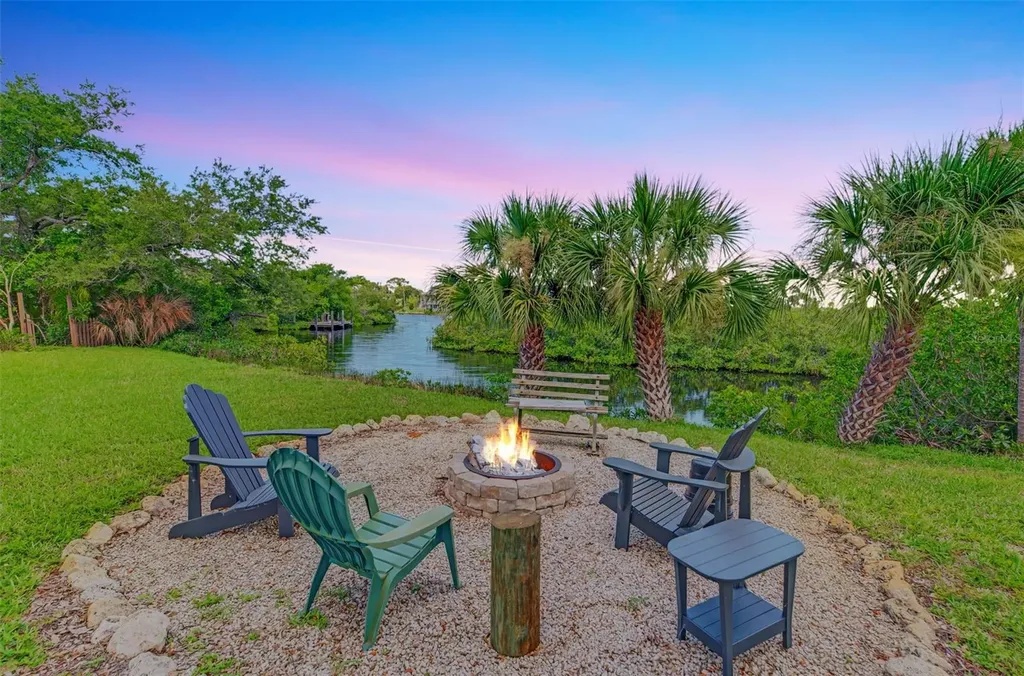 140 S Oxford Drive Englewood FL 34223
