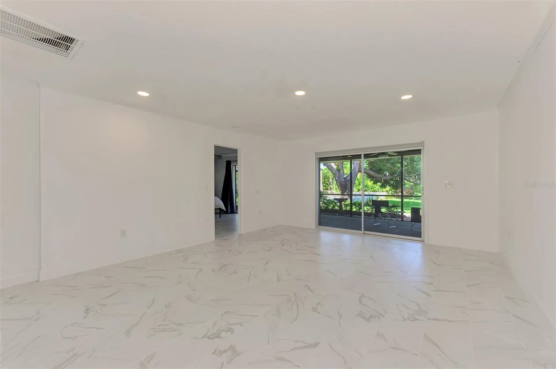 140 S Oxford Drive Englewood FL 34223