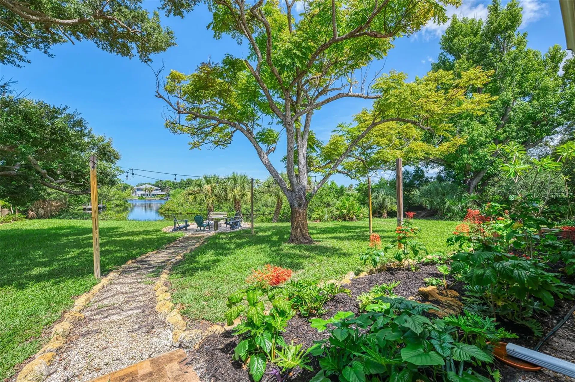 140 S Oxford Drive Englewood FL 34223