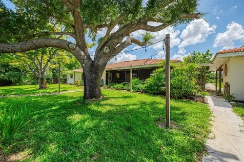 140 S Oxford Drive Englewood FL 34223