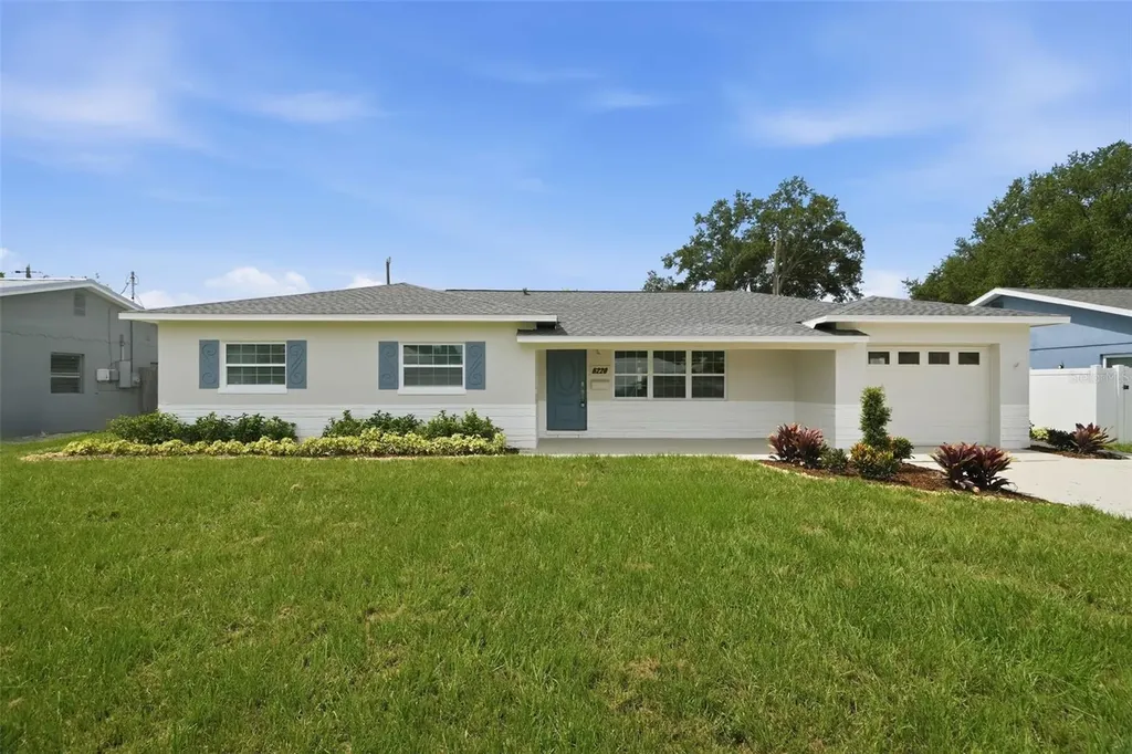 6220 27th Avenue N St Petersburg FL 33710