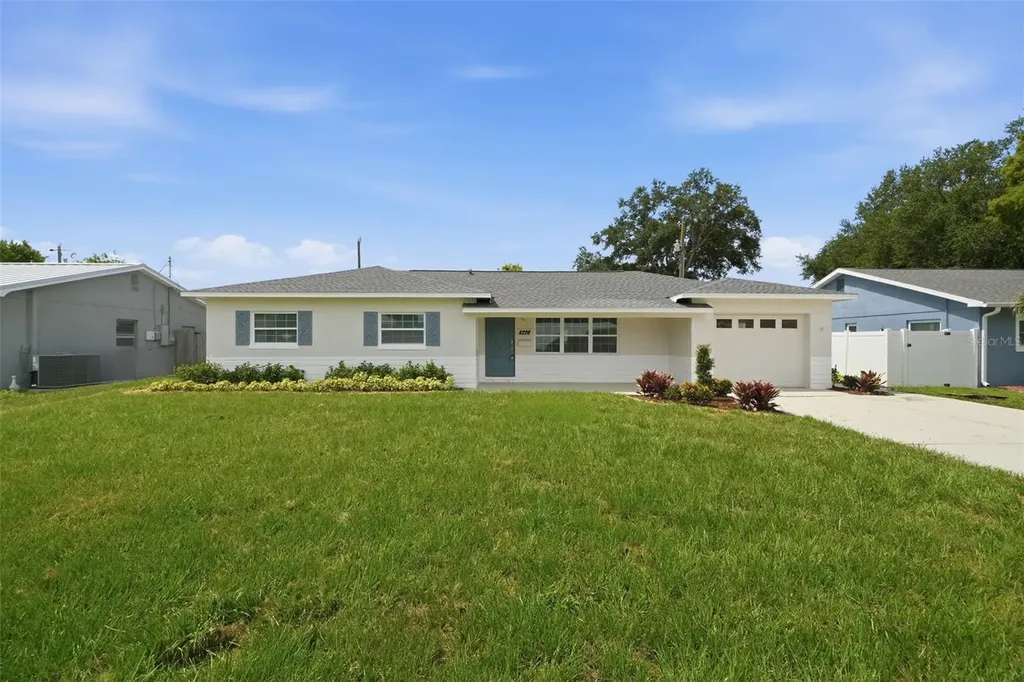 6220 27th Avenue N St Petersburg FL 33710