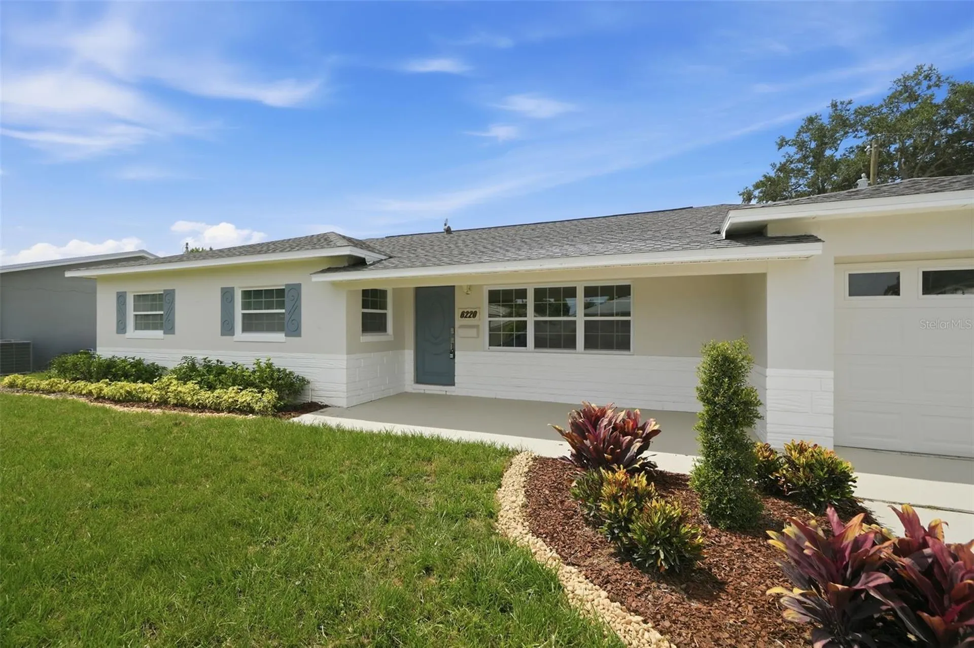 6220 27th Avenue N St Petersburg FL 33710