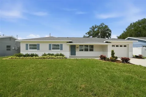 6220 27th Avenue N St Petersburg FL 33710