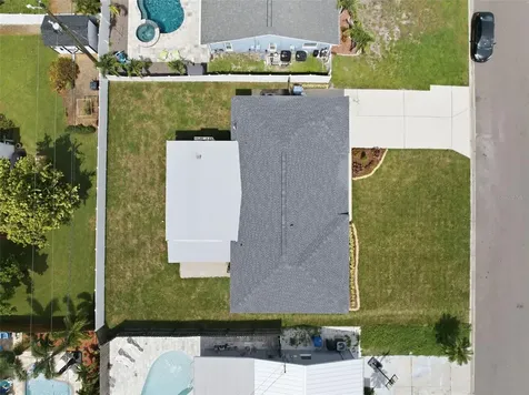 6220 27th Avenue N St Petersburg FL 33710
