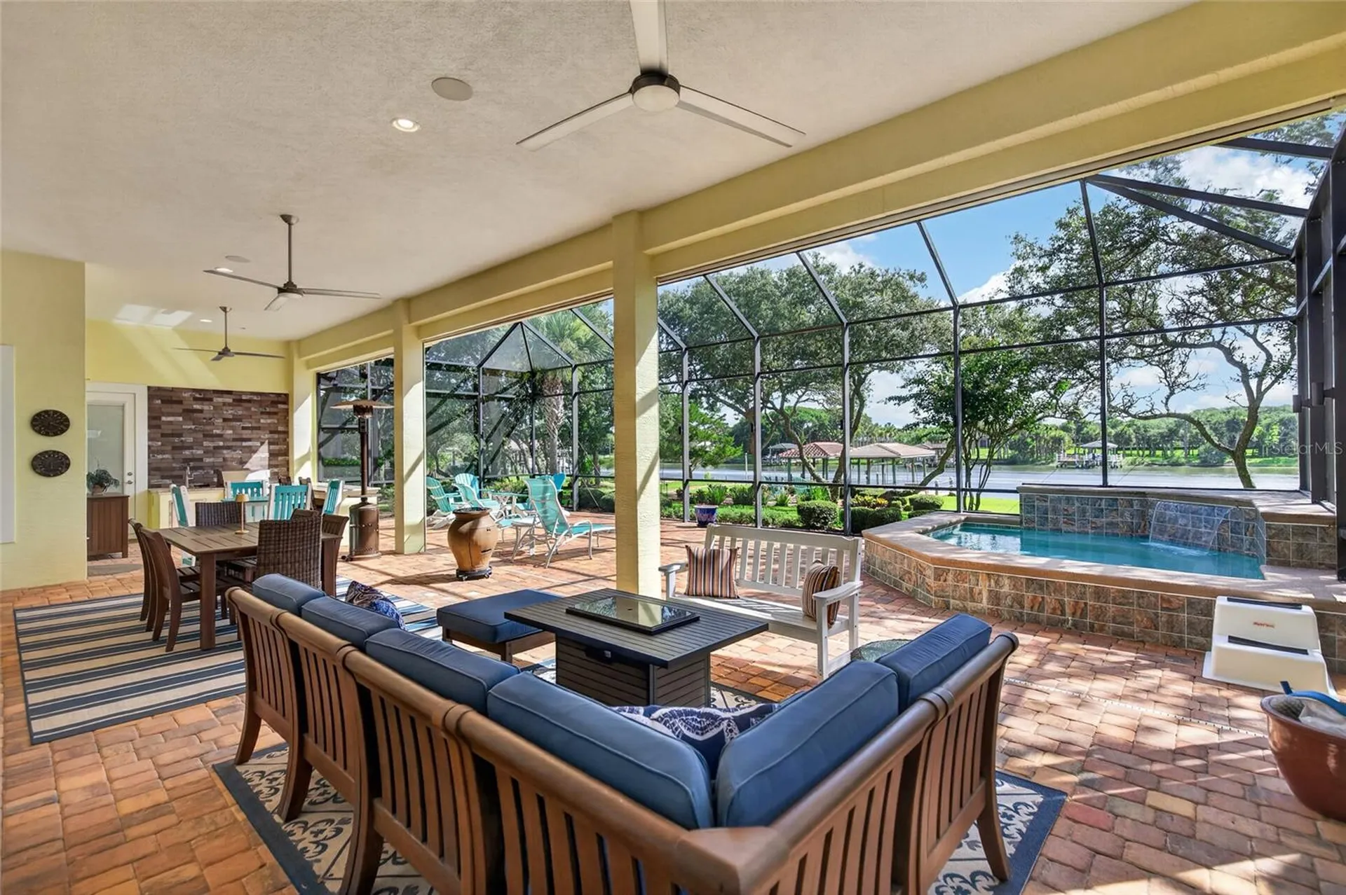 28 N Waterview Drive Palm Coast FL 32137