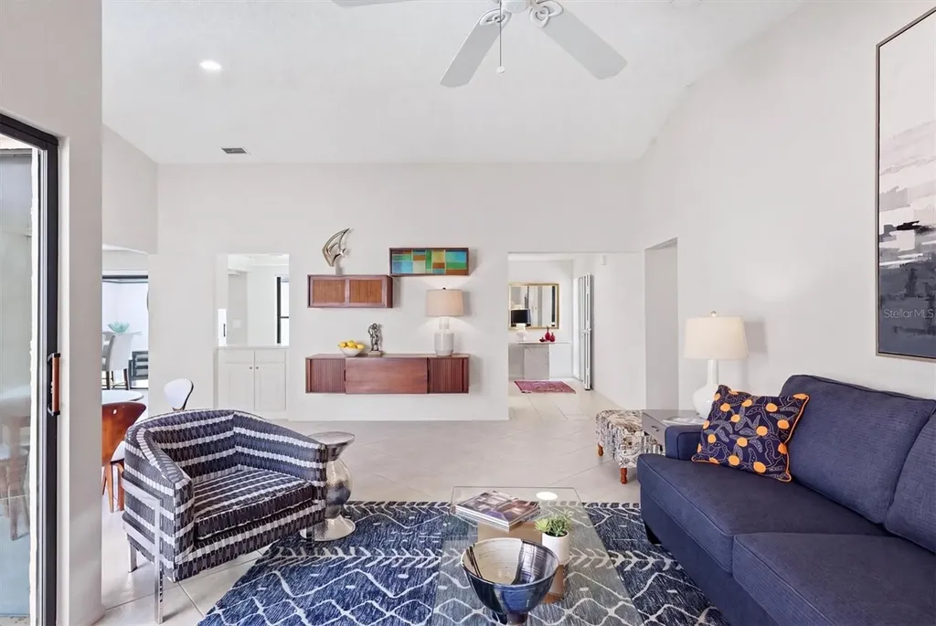 3615 Glen Oaks Manor Drive Sarasota FL 34232