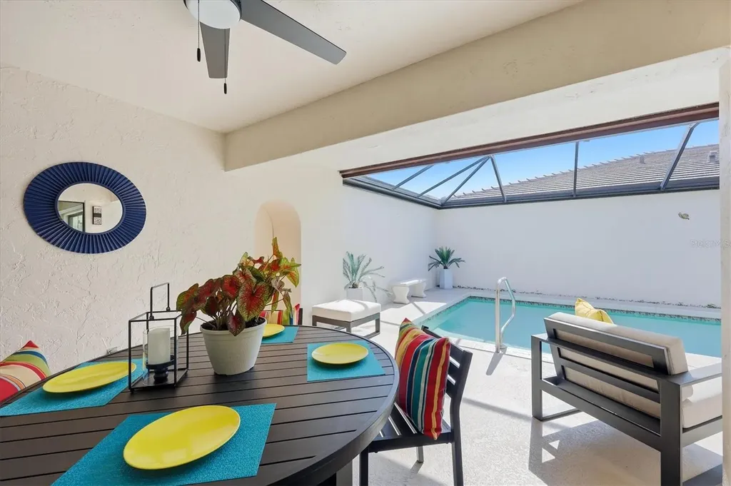 3615 Glen Oaks Manor Drive Sarasota FL 34232