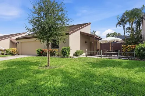 3615 Glen Oaks Manor Drive Sarasota FL 34232