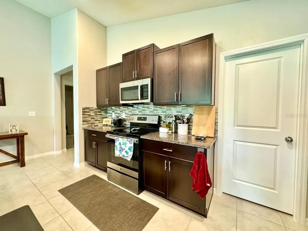 1881 Sand Daisy Place Ruskin FL 33570