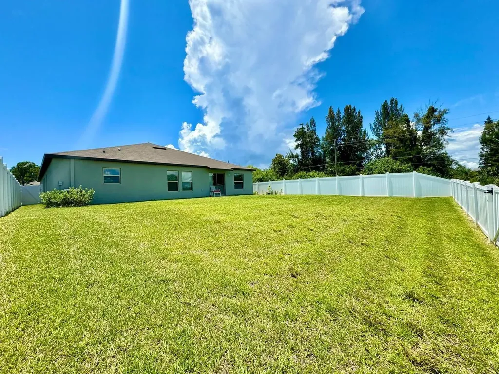 1881 Sand Daisy Place Ruskin FL 33570