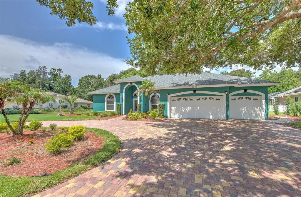 2809 Barret Avenue Plant City FL 33566