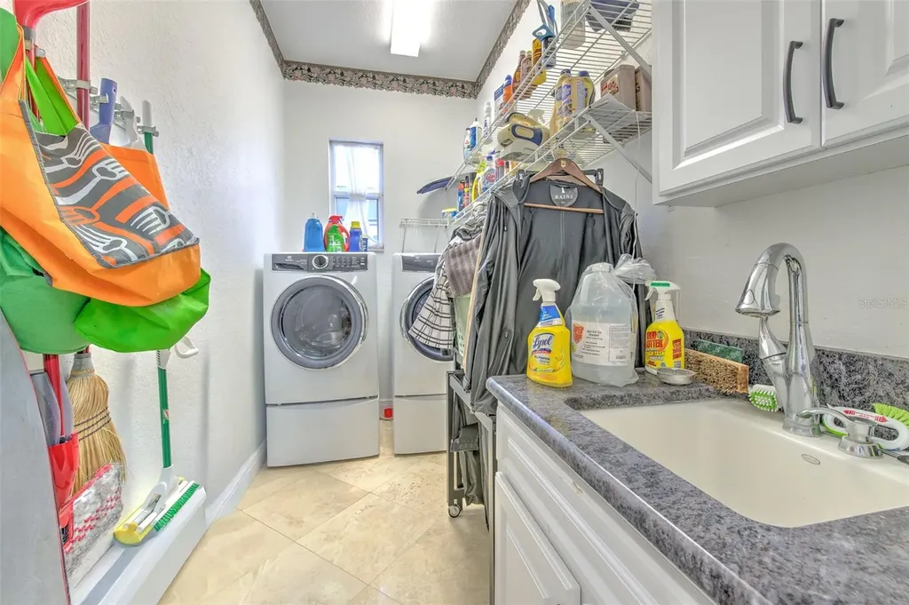 2809 Barret Avenue Plant City FL 33566