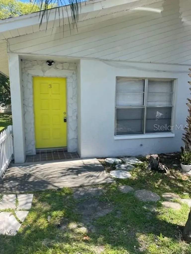 419 Pineapple Street Tarpon Springs FL 34689