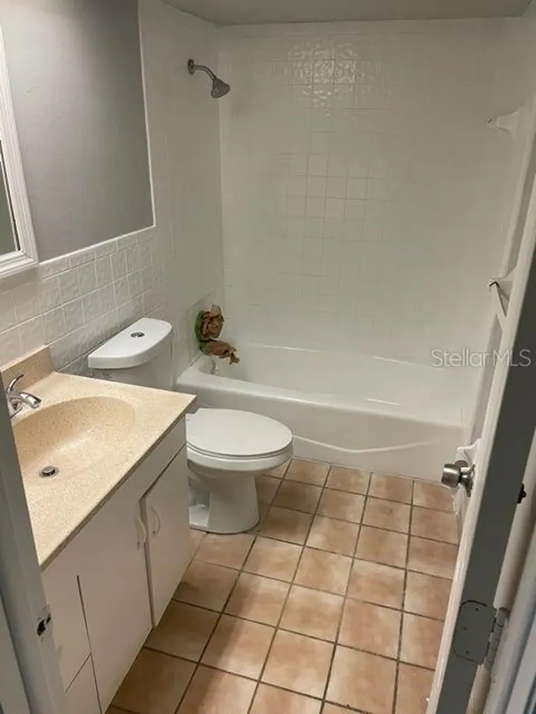 419 Pineapple Street Tarpon Springs FL 34689