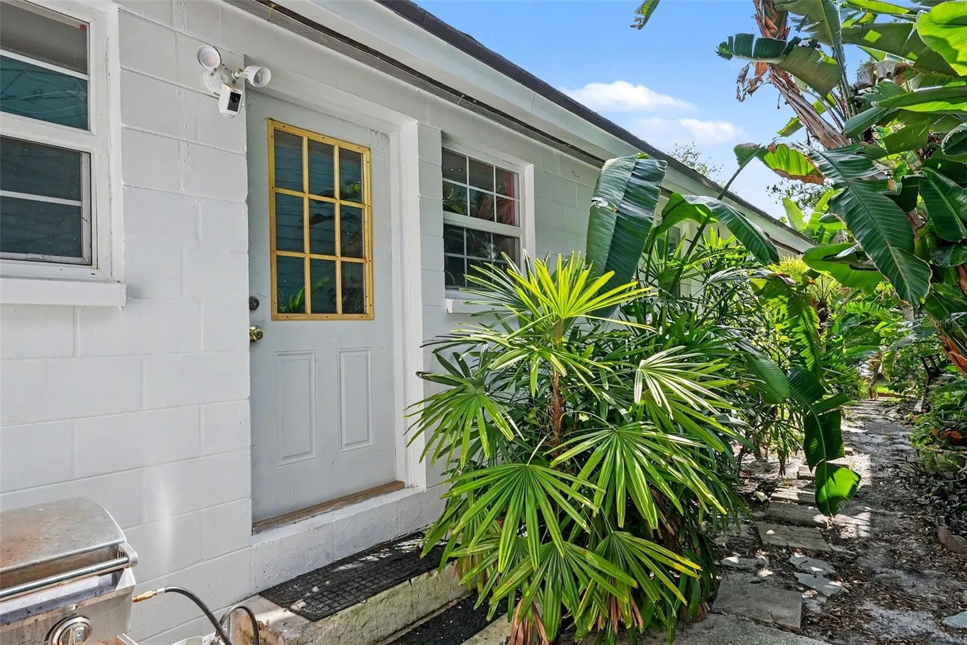 12320 Woodleigh Avenue Tampa FL 33612