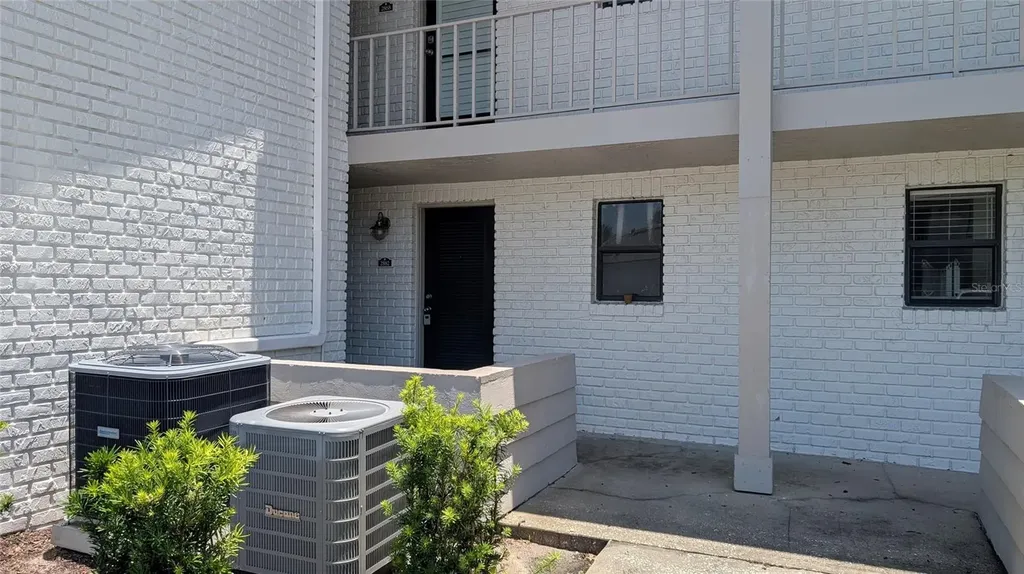 2882 Plaza Terrace Drive Orlando FL 32803