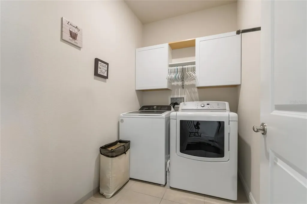 597 Ozona Village Drive Palm Harbor FL 34683