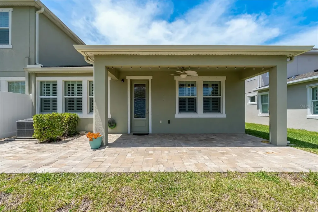 597 Ozona Village Drive Palm Harbor FL 34683