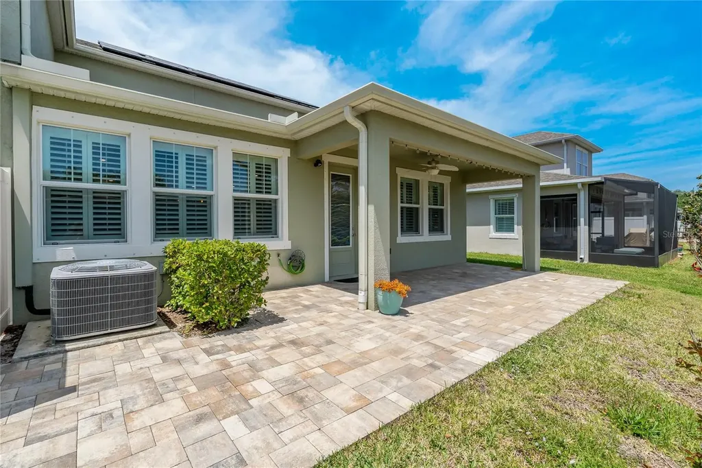 597 Ozona Village Drive Palm Harbor FL 34683