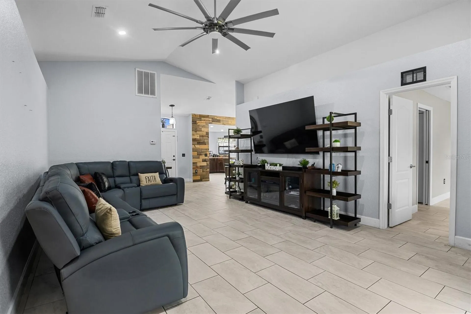 133 Crossing Drive Lakeland FL 33809