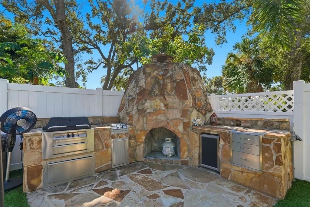 517 Avery Avenue Crystal Beach FL 34681